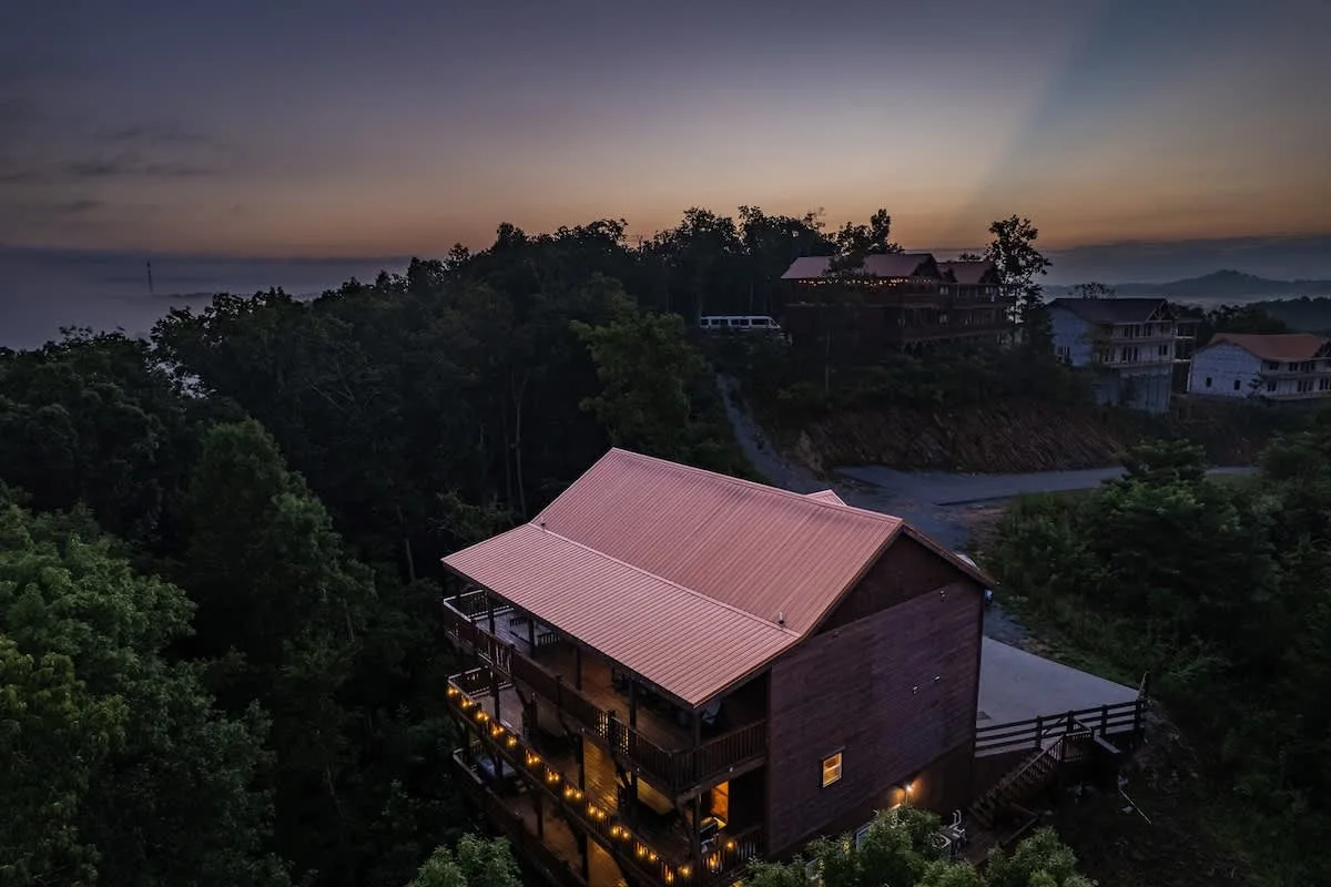Blue Smoke Lodge and the ridgeline at sunset, aerial view
