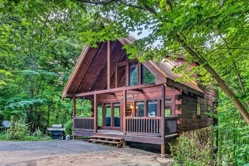 Break Point Lodge from the side, tucked into the trees of the Sky Harbor community